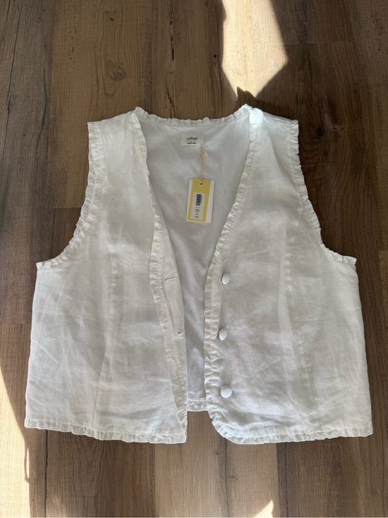 Wilfred Other - Wilfred White Ruffle-Edge Linen Vest